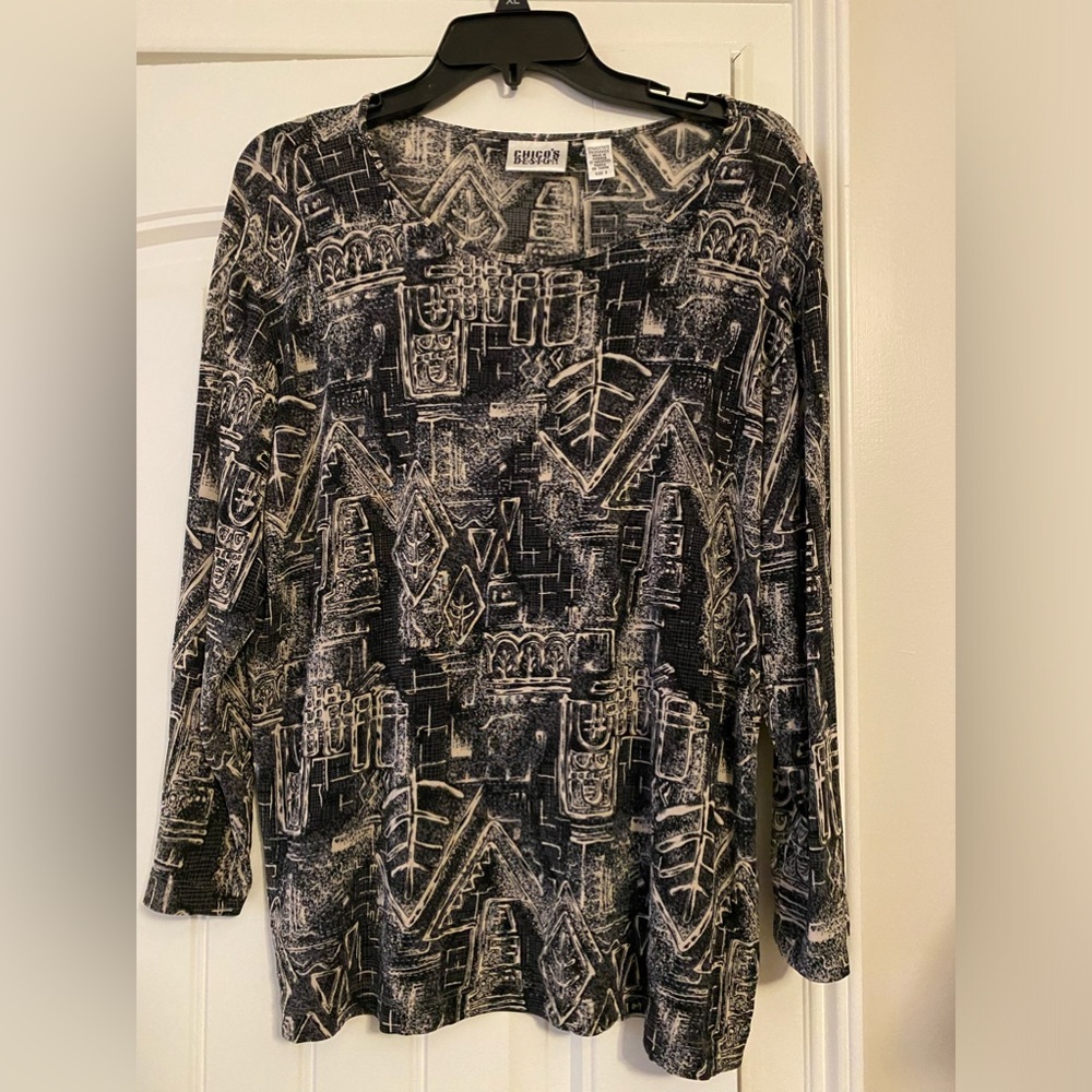 Chicos long sleeve lightweight top in black and grey